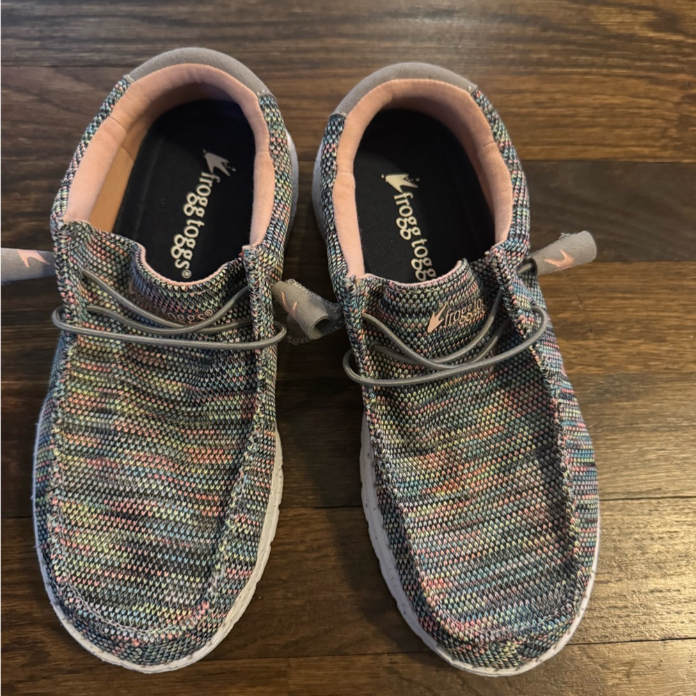 Frogg Toggs Women's Multicolor Casual Shoes. Never Worn